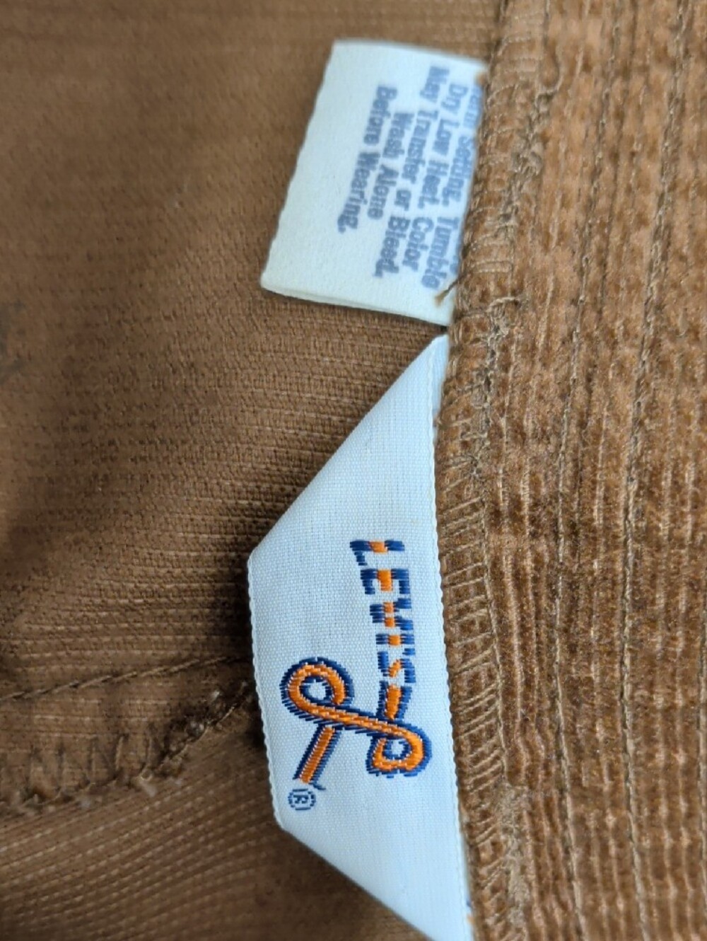 Levi's Vintage Corduroy Culottes Brown Gaucho Knickers Mark 9 See Measurements - Picture 6 of 10